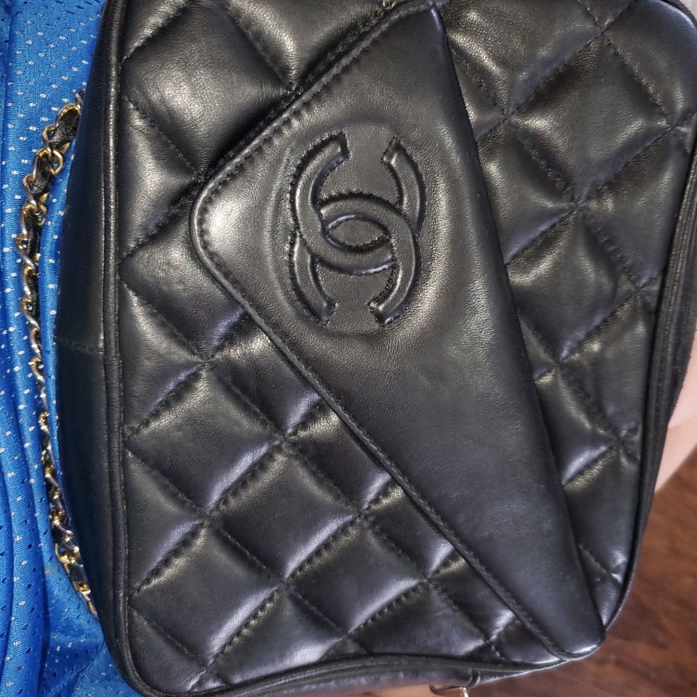 Vintage 1980 Chanel purse